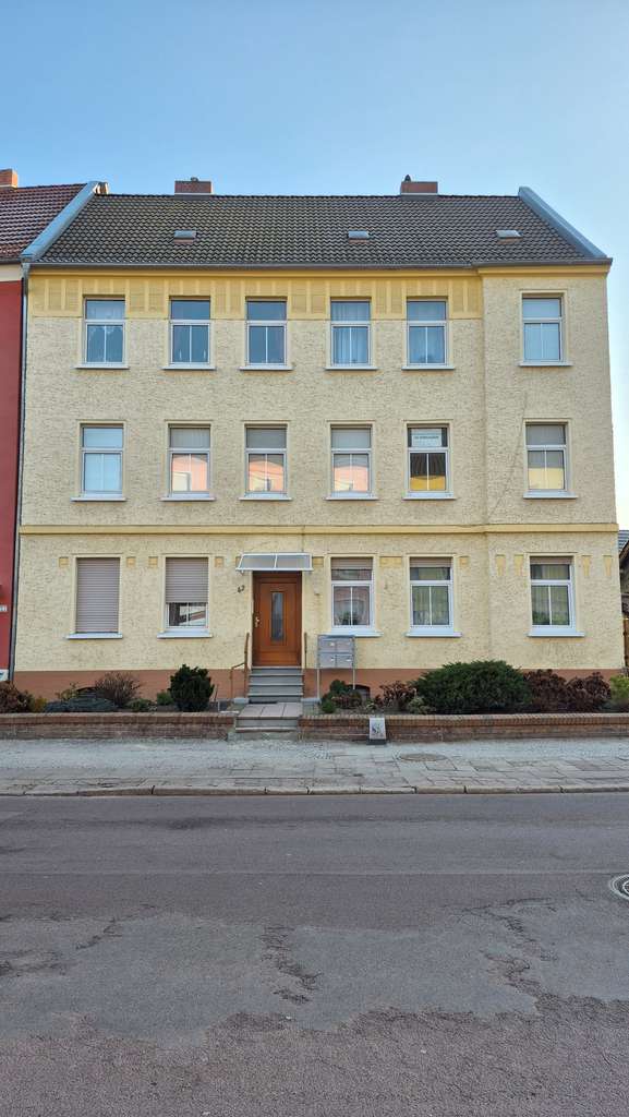 Immobilie in Burg - Gepflegtes Mehrfamilienhaus in Burg - Bild 1