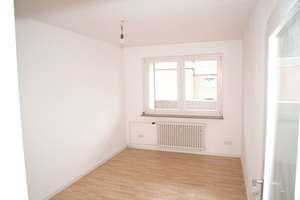 Kernsanierte 3 Zi-Wohnung mit Balkon - Wohnen & Arbeiten in schöner Lage – Carl-Justi-Straße 12, 53121 Endenich, Bonn – Vorschaubild 9