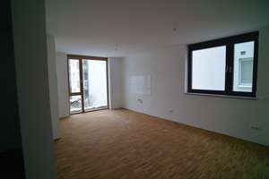 3 Zimmer Wohnung mit Loggia in Augsburg-Lechhausen – Quellenstraße 5, 86165 Lechhausen-Süd, Augsburg – Vorschaubild 1
