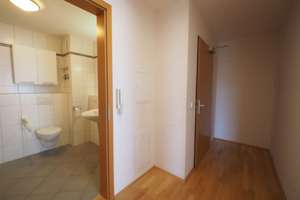 Top Lage. Viel Licht. Großer Balkon - 2-Zimmer-Wohnung mit Wohlfühlfaktor im Wiley – Die vollständige Adresse der Immobilie erhältst du vom Anbieter., 89231 Neu-Ulm – Vorschaubild 4