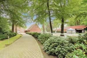 Schönes Landhaus mit tollem Grundstück, ideal als Familienwohnsitz, gewerblich, oder Pferdeparadies – Die vollständige Adresse der Immobilie erhältst du vom Anbieter., 49699 Lindern (Oldenburg) – Vorschaubild 1