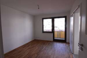 Alltagstaugliche 3-Zimmer-Wohnung in Würzburg – Die vollständige Adresse der Immobilie erhältst du vom Anbieter., 97072 Sanderau, Würzburg – Vorschaubild 3