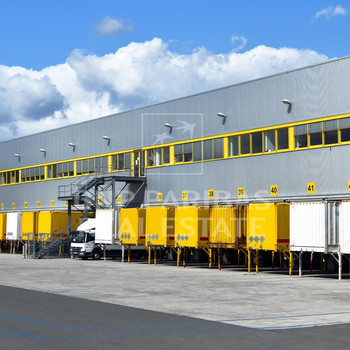 Logistikhalle direkt an der A92 - provisionsfrei