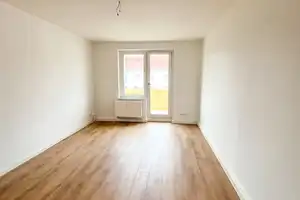 Erstbezug nach Sanierung - helle 2-Raumwohnung mit Einbauküche, modernem Badezimmer und Balkon – Franz-Mehring-Straße 51, 1237 Dresden – Vorschaubild 5