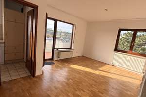 Vollständig renovierte 2-Zimmer-Wohnung mit Südbalkon tollem Ausblick direkt am See in Stuttgart – Die vollständige Adresse der Immobilie erhältst du vom Anbieter., 70378 Hofen, Stuttgart – Vorschaubild 2