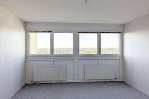 Attraktiver Preis trifft auf Potenzial! Wohnung inkl. TG-Stpl. mit Alpenblick und Dachterrassenpool! – Breslauer Straße 10, 89231 Neu-Ulm – Vorschaubild 6