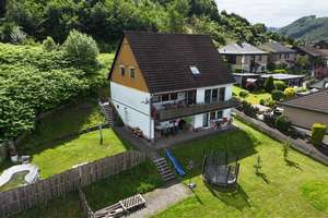 Großzügiges Einfamilienhaus mit tollem Garten in guter Wohnlage in Werdohl-Kleinhammer zu verkaufen! – Die vollständige Adresse der Immobilie erhältst du vom Anbieter., 58791 Werdohl – Vorschaubild 2