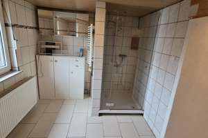 Familienhaus mit Garten, Garage & Stellplätzen in Buseck – Die vollständige Adresse der Immobilie erhältst du vom Anbieter., 35418 Buseck – Vorschaubild 11