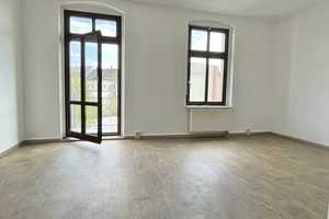 2-Raum • modernes Laminat • Bad mit Wanne • Haus mit Aufzug • Stellplatz • Küche ohne Fenster – Chemnitz – Vorschaubild 6