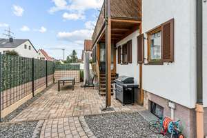 Angebautes Einfamilienhaus im sanierten Zustand in Augsburg-Haunstetten – Die vollständige Adresse der Immobilie erhältst du vom Anbieter., 86179 Haunstetten-Nord, Augsburg – Vorschaubild 2