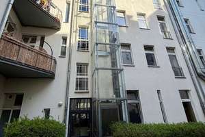 Berlin: Stilvolle Wohnung im Herzen von Friedrichshain – Die vollständige Adresse der Immobilie erhältst du vom Anbieter., 10245 Friedrichshain, Berlin – Vorschaubild 25