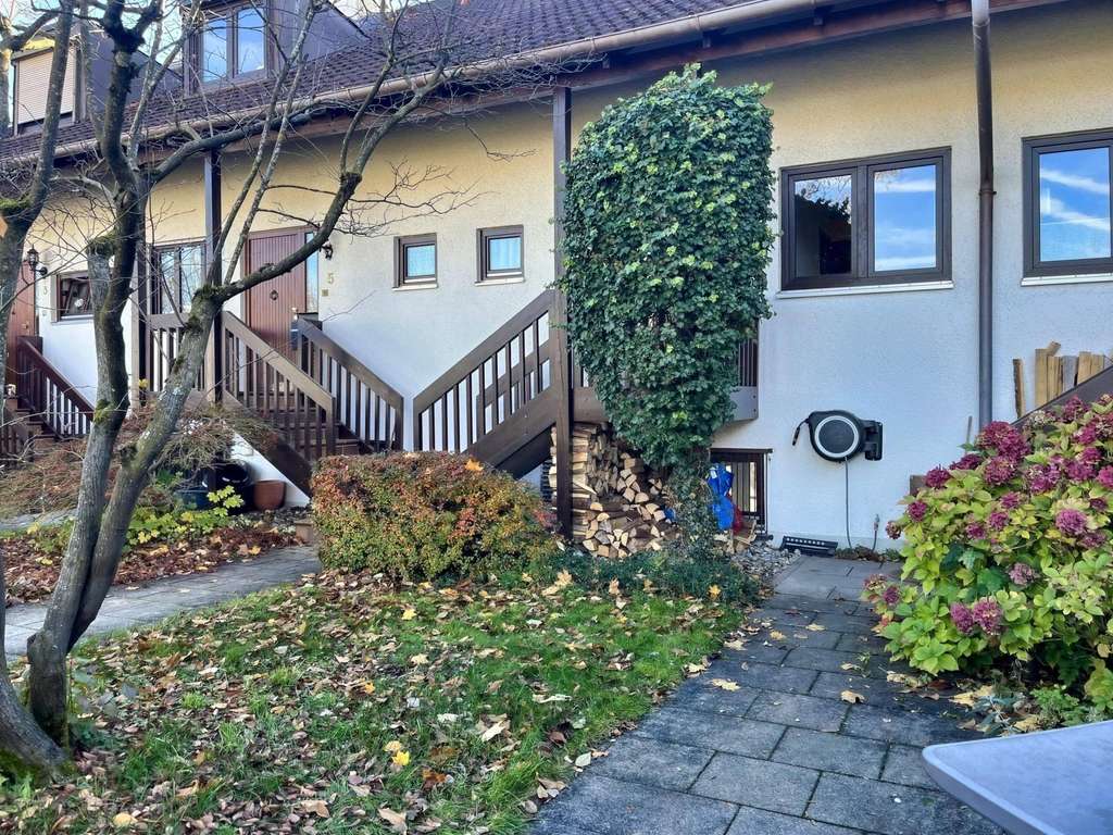 Immobilie in Gröbenzell - Maisonette-Wohnung mit Haus-im-Haus-Charakter fußläufig zur S-Bahn - Bild 1