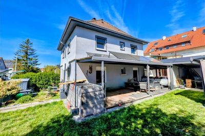 Viel Platz für die Familie- Einfamilienhaus frei stehend mit großem Carport und schönem Garten!
