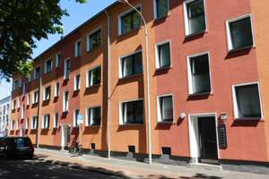 Sehr schöne 2-Raumwohnung im 2. OG mit Balkon und Vinylboden in Zentrumsnähe...