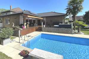 Luxuriöser Winkelbungalow mit beheizbarem Pool – Mannheim – Vorschaubild 3