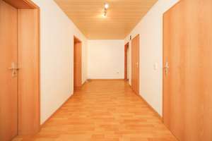 Familienfreundliche 3,5-Zimmer-Wohnung mit Balkon & Garage in grüner Lage – Die vollständige Adresse der Immobilie erhältst du vom Anbieter., 42277 Oberbarmen, Wuppertal – Vorschaubild 10