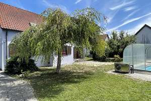Schickes Haus, großer Garten, Pool und beste Lage! – 93055 Burgweinting-Harting, Regensburg – Vorschaubild 5