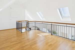 Lichtdurchflutetes Wohnen auf zwei Ebenen – Galeriewohnung mit ruhiger Dachterrasse in Sendling – Die vollständige Adresse der Immobilie erhältst du vom Anbieter., 81369 Mittersendling, München – Vorschaubild 2