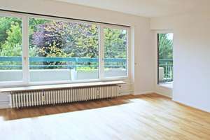 Ruhig gelegene 3-Zimmer-Wohnung mit zwei Balkonen, Tiefgaragenstellplatz und Aufzug