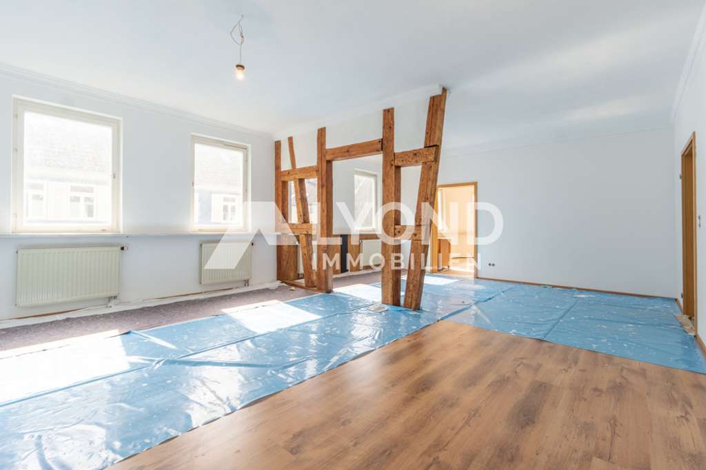 Immobilie in Sulz am Neckar - Einzigartige Altbauwohnung mit Charakter, Holzbalken und Terrasse in Sulz am Neckar - Bild 3