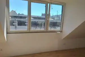 Nürnberg Altstadt: in 2019 neu ausgebaute top 3-Zimmer DG-Wohnung, Dachloggia, Kochinsel, Parkett – Nürnberg – Vorschaubild 27