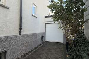 Gepflegtes Zweifamilienhaus im ruhigen Stadtteil von Fellbach – Die vollständige Adresse der Immobilie erhältst du vom Anbieter., 70734 Fellbach – Vorschaubild 57