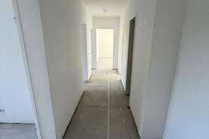 leere 4-Zi. Wohnung in Wiesbaden-Delkenheim – Düsseldorfer Straße 4, 65205 Delkenheim, Wiesbaden – Vorschaubild 4