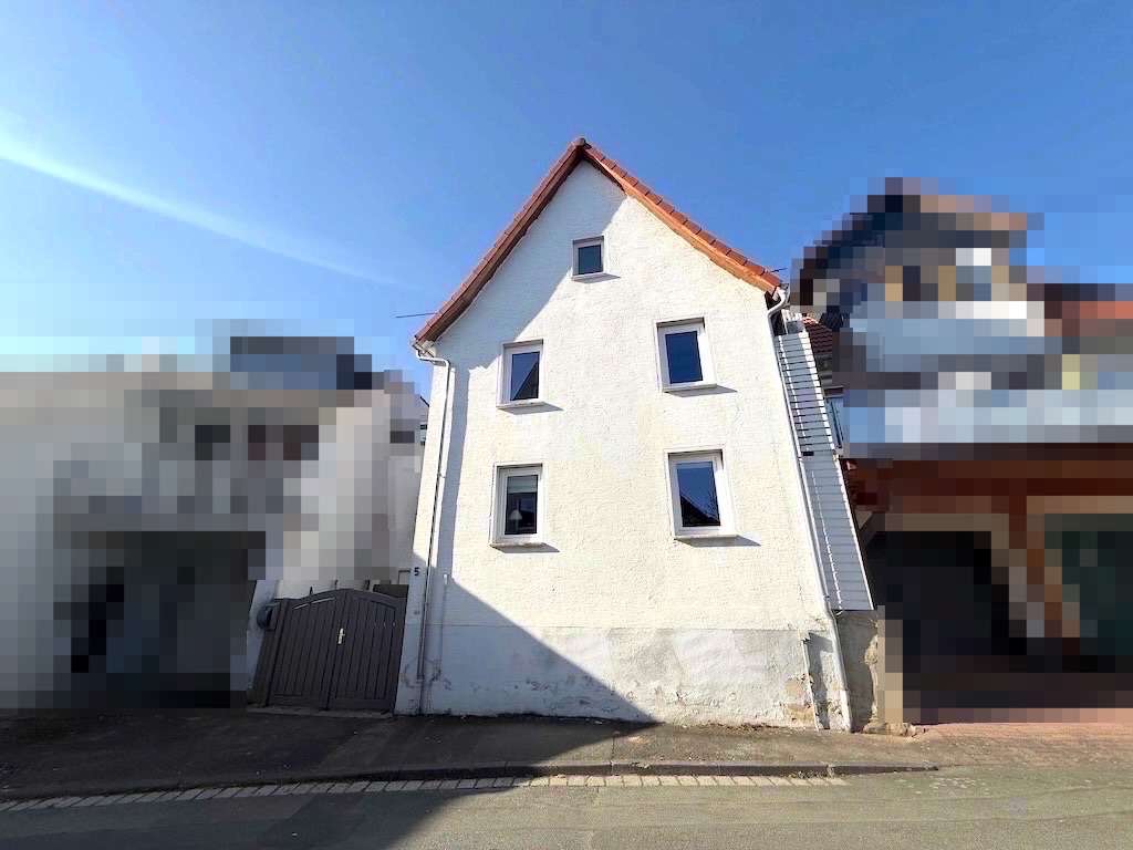 Immobilie in Selters (Westerwald) - ---Bezauberndes Fachwerkhaus mit kleinem Innenhof – Wohnen mit Charme in zentraler Lage--- - Bild 1