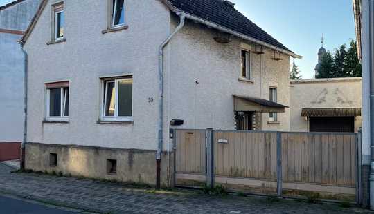 Bild von Einfamilienhaus in Nidderau - ca. 120 m² Wohnfläche, Garten, Garage, sanierungsbedürftig