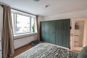 Sanierte 2-Zimmer-Eigentumswohnung mit sonniger Terrasse und Gartennutzung - frei ab 1. März 2026 – Die vollständige Adresse der Immobilie erhältst du vom Anbieter., 22529 Lokstedt, Hamburg – Vorschaubild 6