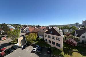 Frisch renovierte 2-Zimmer-Wohnung mit Balkon und EBK in Leonberg – Eltinger Straße 13, 71229 Leonberg – Vorschaubild 5