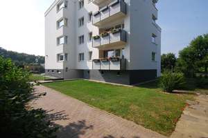 3-Zimmer-Wohnung mit offenem Wohn- und Kochbereich u. Loggia – Kurt-Schumacher-Ring 1, 38444 Detmerode, Wolfsburg – Vorschaubild 1