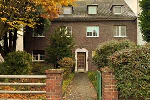 Düsseldorf Hassels, 610 € kalt - 52 m² - 2.0 Zi. Wohnküche, 1.Etage