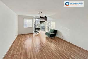 Charmante, sanierte Maisonettewohnung mit EBK und Stellplatz – sofort bezugsfrei! – Die vollständige Adresse der Immobilie erhältst du vom Anbieter., 97078 Versbach, Würzburg – Vorschaubild 1