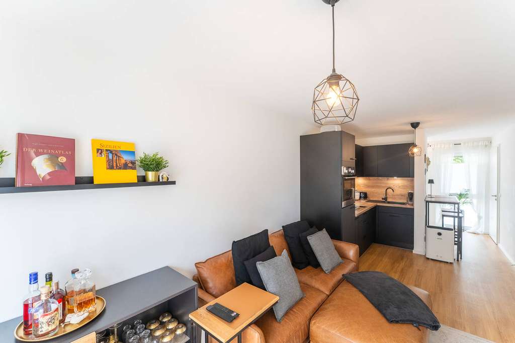 Immobilie in Unterföhring - Nachhaltig beheizt, hochwertig ausgestattet – mit Garten und Terrasse - Bild 3