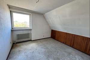 Viel Platz - tolles Grundstück - 2 Garagen - renovierungsbedürftig – Die vollständige Adresse der Immobilie erhältst du vom Anbieter., 25548 Kellinghusen – Vorschaubild 11