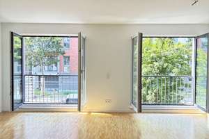 Lichtdurchflutete 3-Zimmer-Wohnung mit Terrasse im Erdgeschoss – Dresden, An der Elbaue (01139) – An der Elbaue 8, 1139 Mickten, Dresden – Vorschaubild 2