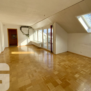 Pfuhl: gemütliche Dachgeschosswohnung