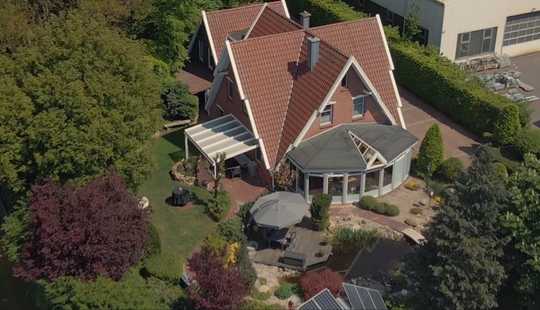 Bild von Provisionsfrei - Einfamilienhaus mit Lagerhalle auf traumhaften Grundstück