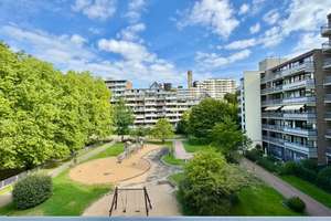 3 Zimmer Wohnung frisch saniert und frei zum 01.12.2025 – Lübecker Straße 8, 50858 Weiden, Köln – Vorschaubild 9
