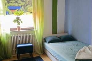 2-Familienhaus + Freizeiträumen im UG / 3 Garagen & schöner Garten – Die vollständige Adresse der Immobilie erhältst du vom Anbieter., 72768 Degerschlacht, Reutlingen – Vorschaubild 9