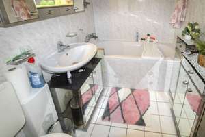 Vermietete 2-Zimmer-Wohnung mit Balkon in den grünen Hinterhof und PKW Stellplatz – Die vollständige Adresse der Immobilie erhältst du vom Anbieter., 12347 Britz, Berlin – Vorschaubild 8