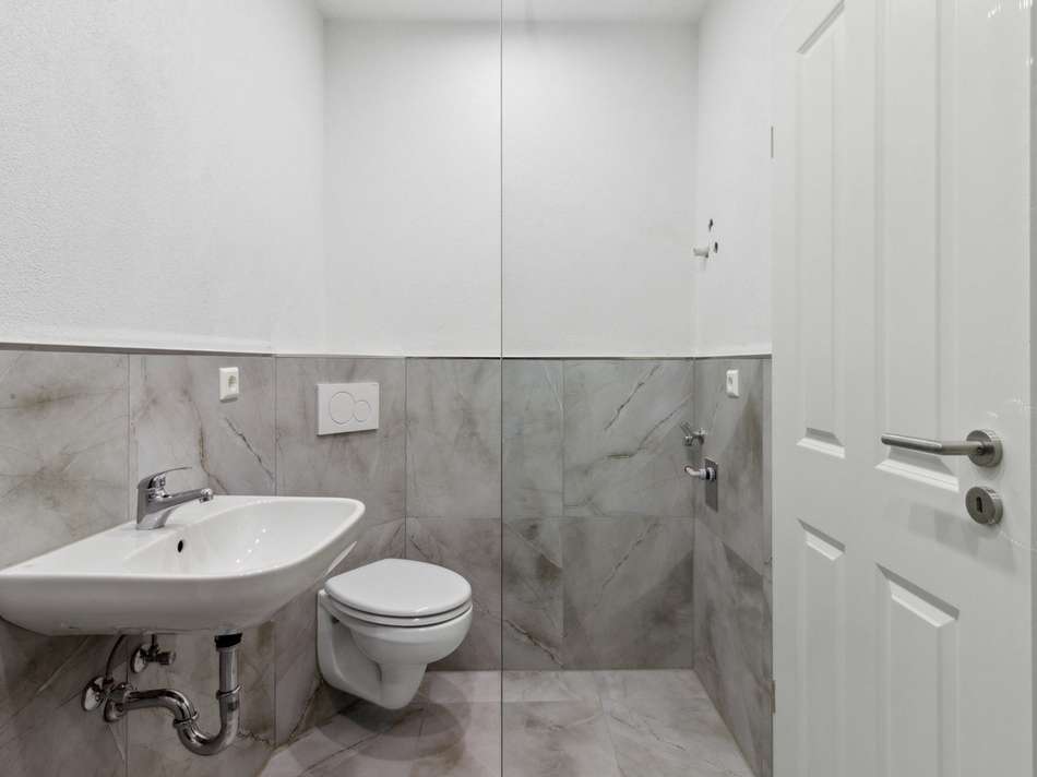 Badezimmer Wohnung EG