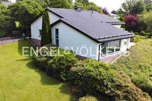 Außergewöhnlicher Bungalow mit idyllischem Garten und Pool in begehrter Villenlage – Remscheid – Vorschaubild 12