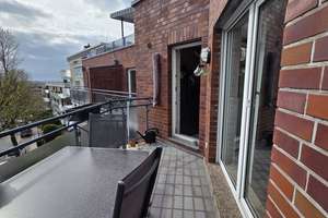 Schöne 2,5 Zimmer Wohnung mit Balkon