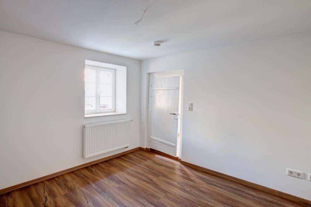 Immobilie in Dinkelsbühl - Denkmalgeschützes modernisiertes Mehrfamilienhaus mit Gewerbeeinheit *komplett vermietet* - Bild 10