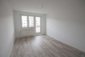 Nachnutzer gesucht! Hübsche 3-Raumwohnung im Süden der Saalestadt! – Kattowitzer Str. 36, 6128 Südstadt, Halle (Saale) – Vorschaubild 1