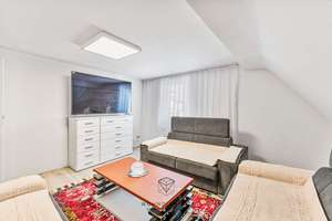 ROHDIAMANT MIT POTENZIAL: 2-Familienhaus mit angrenzender Scheune & eigenem Garten – Die vollständige Adresse der Immobilie erhältst du vom Anbieter., 71665 Vaihingen an der Enz – Vorschaubild 7
