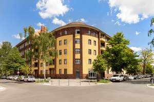 Zwei Balkone, viel Licht und Ruhe – bezugsfreie 3 Zimmer in Charlottenburg – Die vollständige Adresse der Immobilie erhältst du vom Anbieter., 10589 Charlottenburg, Berlin – Vorschaubild 1