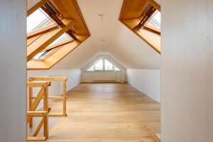 Wohnkomfort über den Dächern – Dachgeschosswohnung mit Galerie und Balkon – Die vollständige Adresse der Immobilie erhältst du vom Anbieter., 71336 Waiblingen – Vorschaubild 17